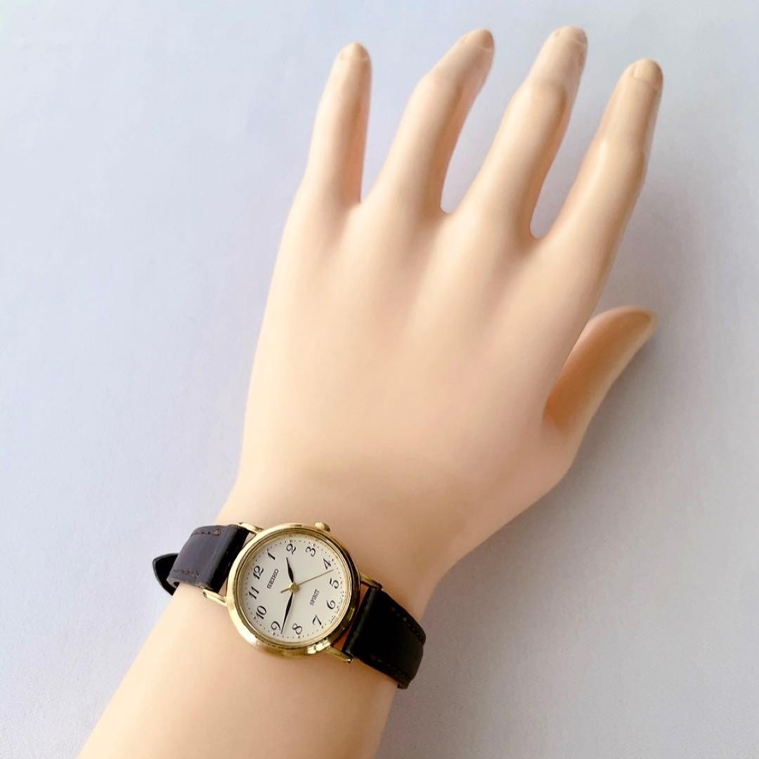 SEIKO Ladies Quartz Watch, Working Condition, Model Number 1F21-0H70