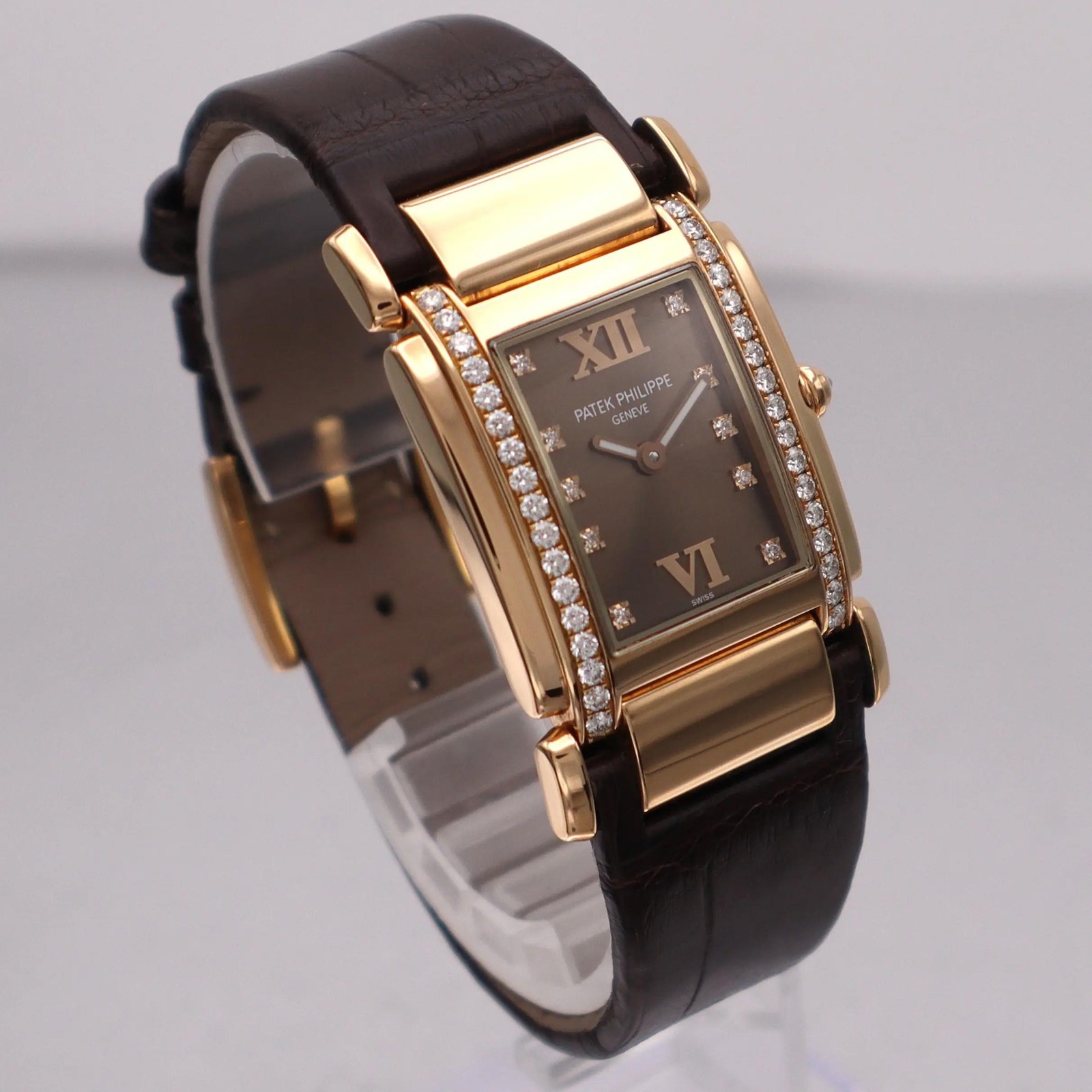 Patek Philippe Twenty-4 18K Rose Gold Diamond Chocolate Dial Ladies Watch 4920R