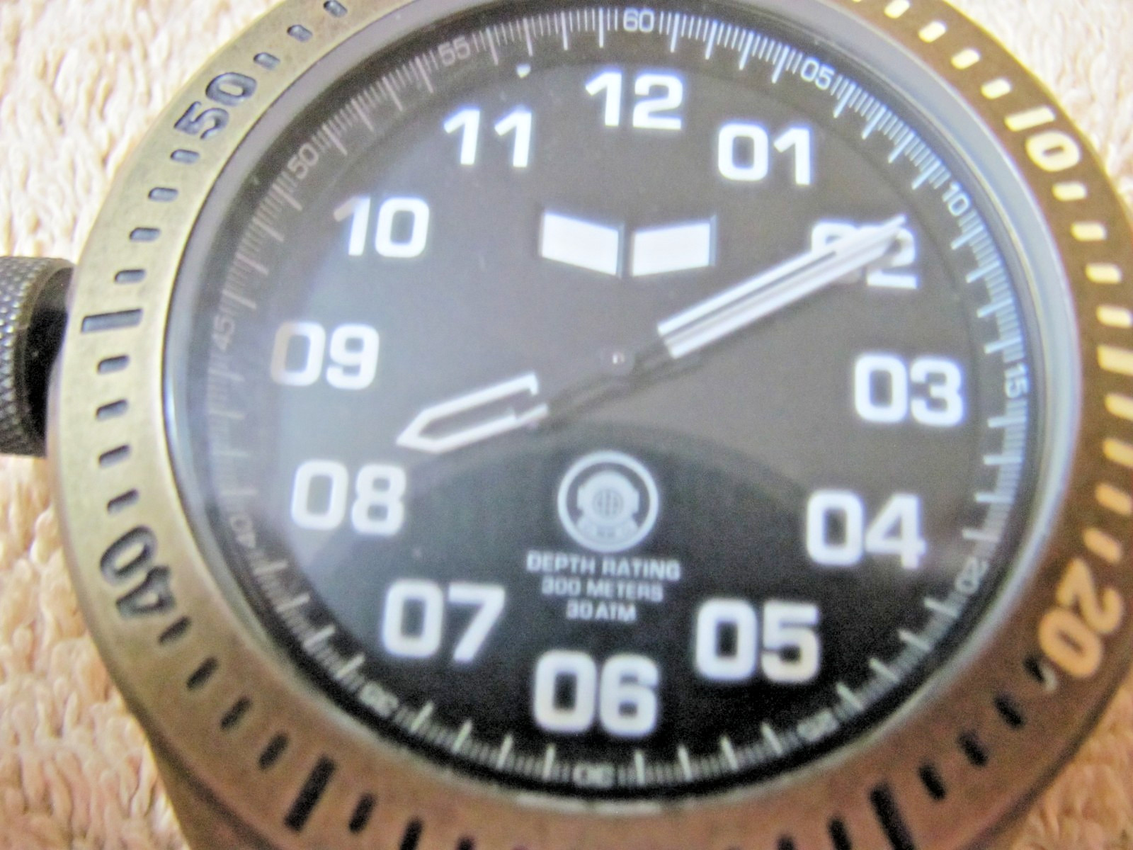VESTAL ZR4 WATCH, BRONZE CASE, HEAVY, VESTAL RUBBER BAND, 30ATM, 300 METERS, NEW