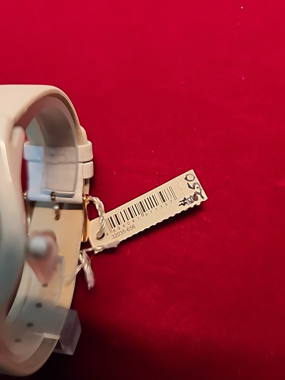Bering Ceramic 32035-656 Unisex Watch – Elegant White Ceramic Dress Watch