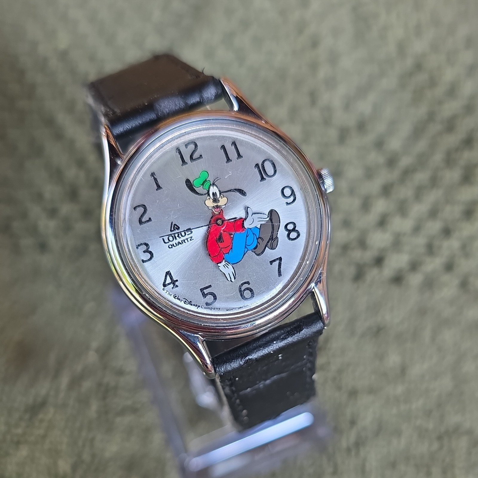 Vtg. Lorus Disney Goofy Backwards Hands 31mm Unisex Watch V515-6A00 New Battery!