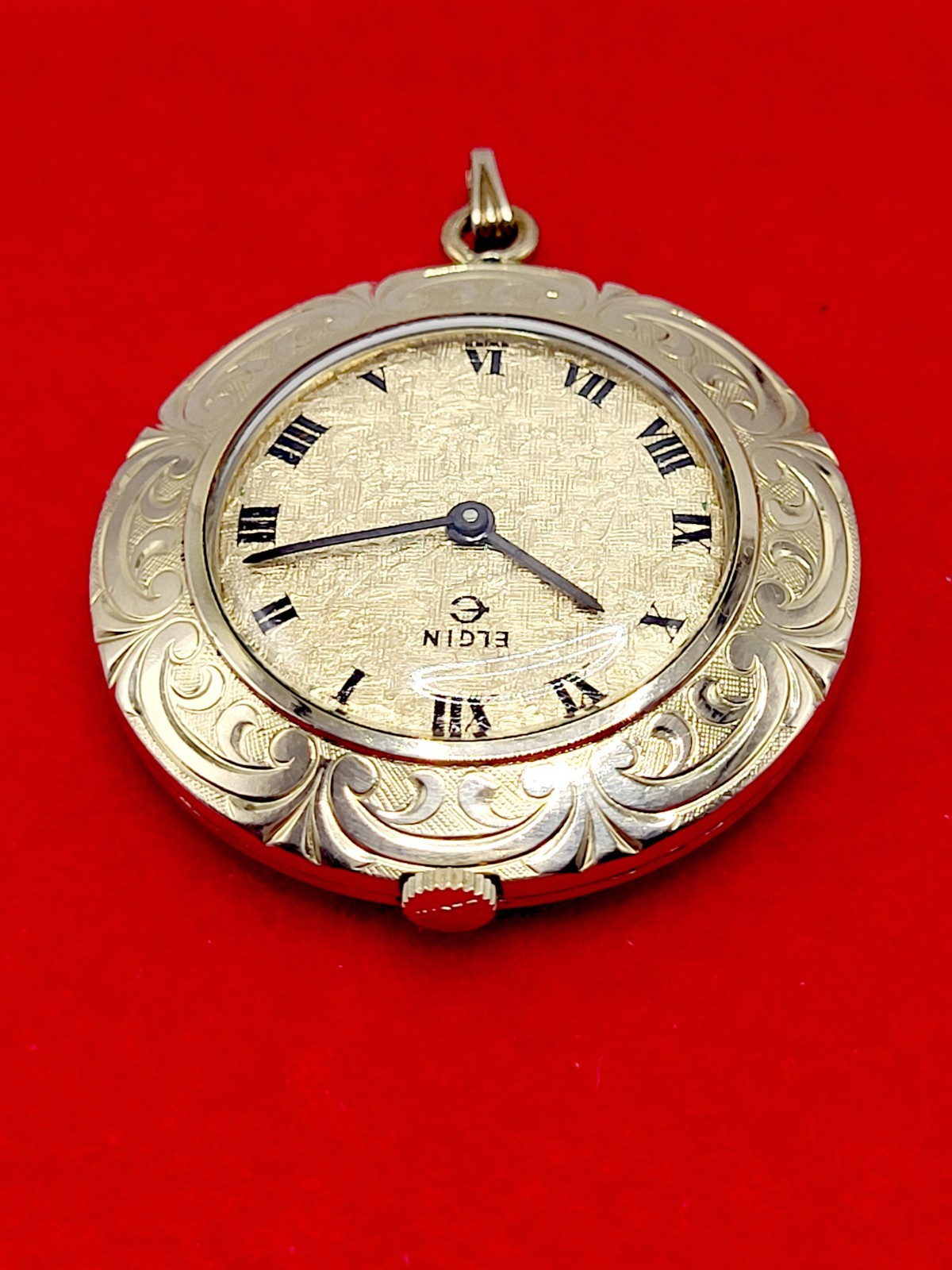 Swiss [MINT, WORKS] Elgin 34mm RARE Wind-up Women’s Pendant Watch Roman Dial