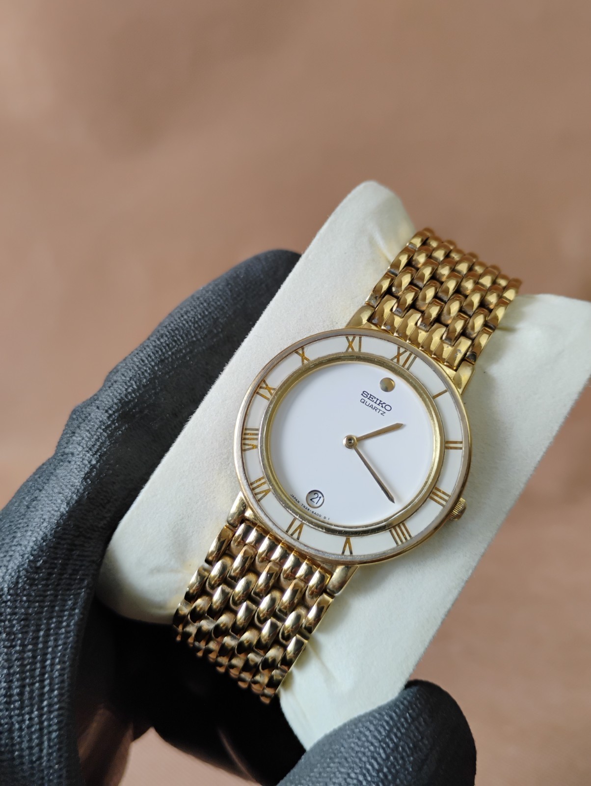 Seiko Two Tone Gold White 32mm with Roman Dial Unisex Watch