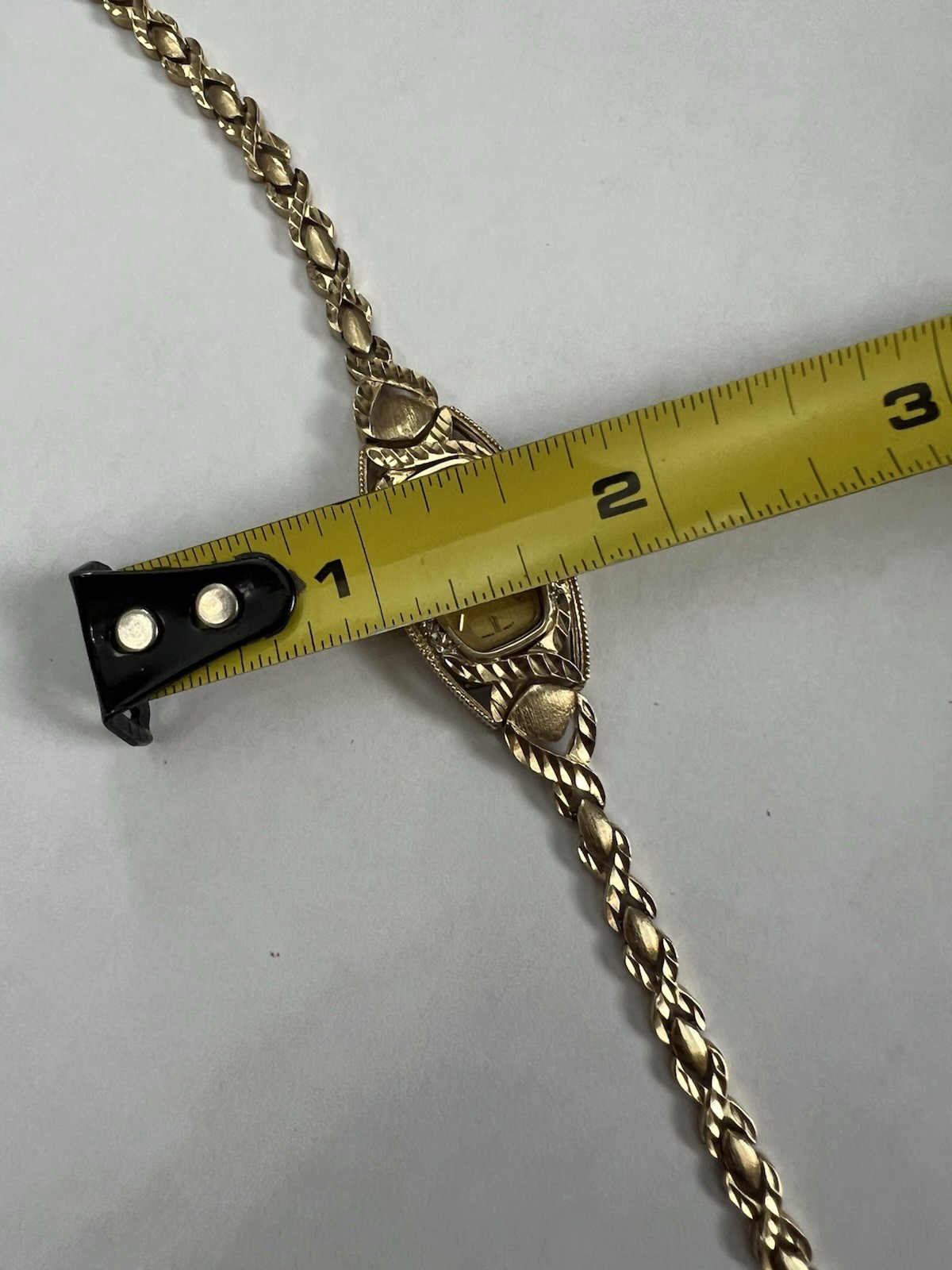 Vintage Geneve Classic Quartz 10K Solid Yellow Gold Ladies Dress Watch 15.9 Gram