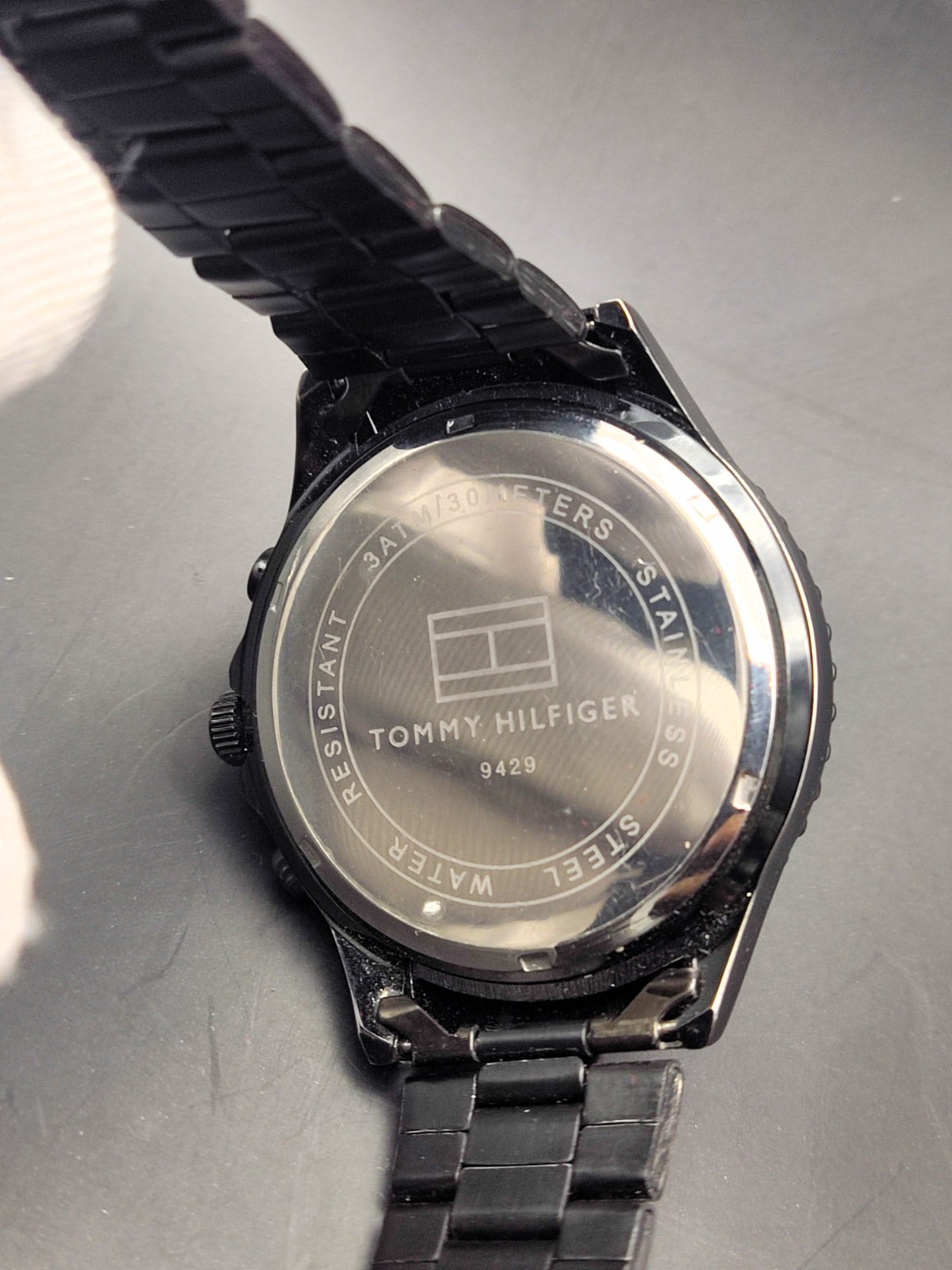 #Refurbished Tommy Hilfiger Quartz Date Indicator Black Dial Men’s Wrist Watch