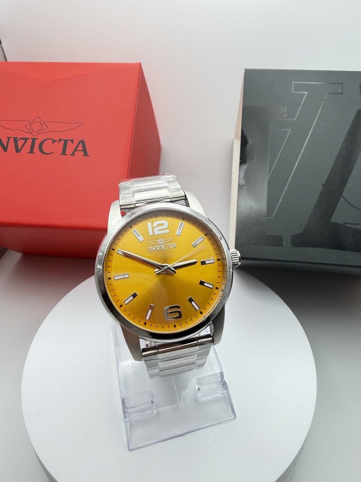 48493 Invicta
