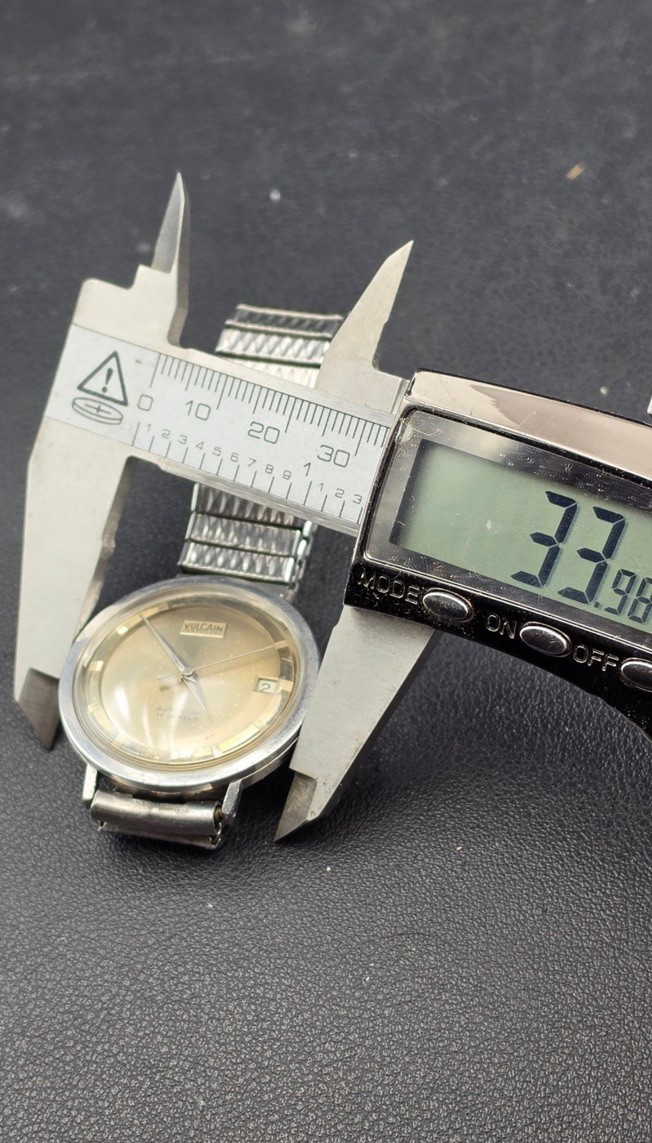 Vintage Vulcain Centenary Automatic 17 Jewel Swiss Date Watch 33mm Running