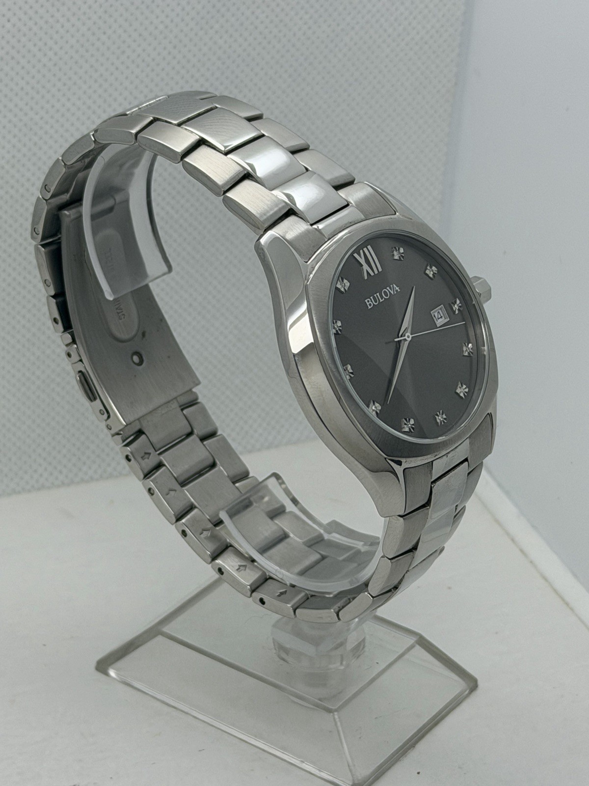 Bulova 96D122 Millennia Grey Dial Diamond Accent Date Indicator Men’s Watch 42mm
