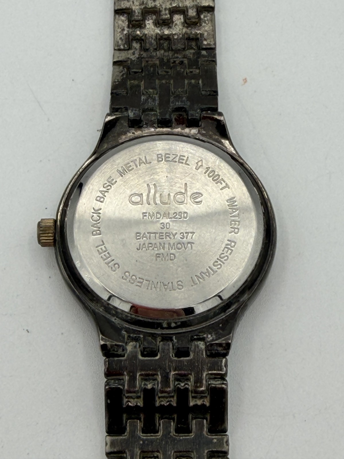 Vintage Allude Men’s Quartz Timepiece With Diamond Accent. Works Great READ DESC