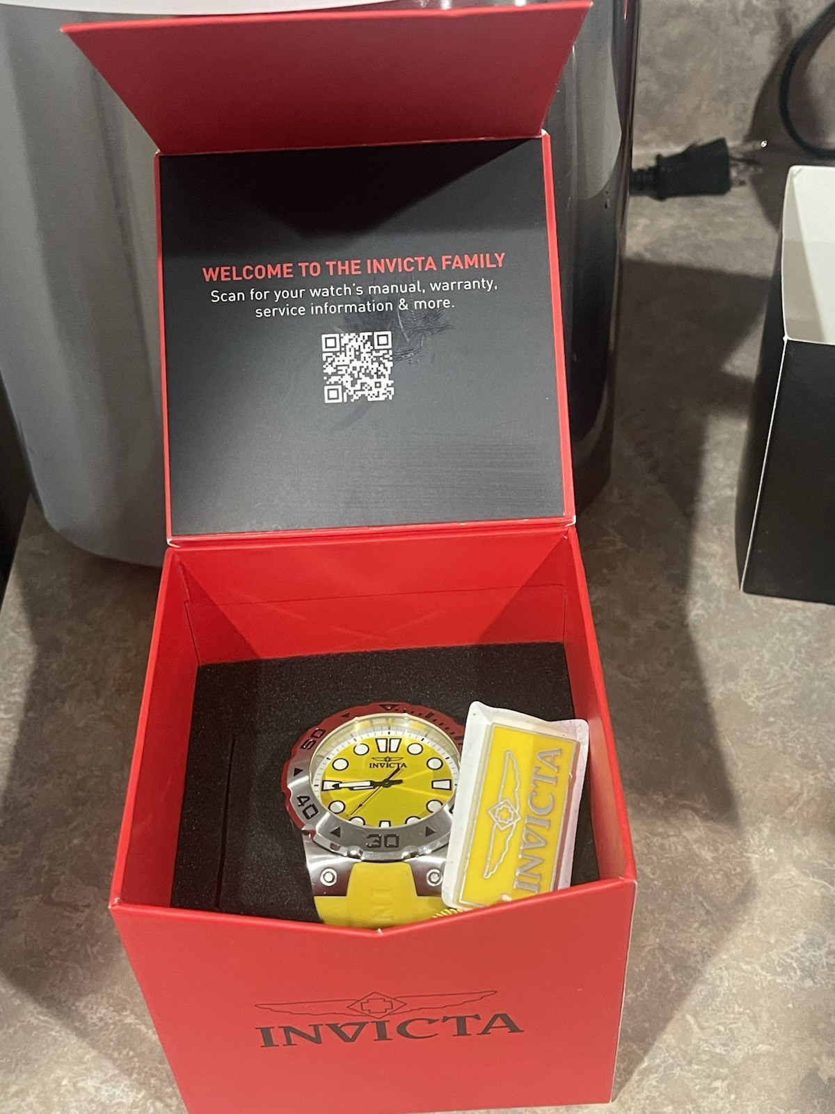 Invicta Men’s Quartz Analog Watch Yellow Dial Rubber Strap Rotating Bezel Box