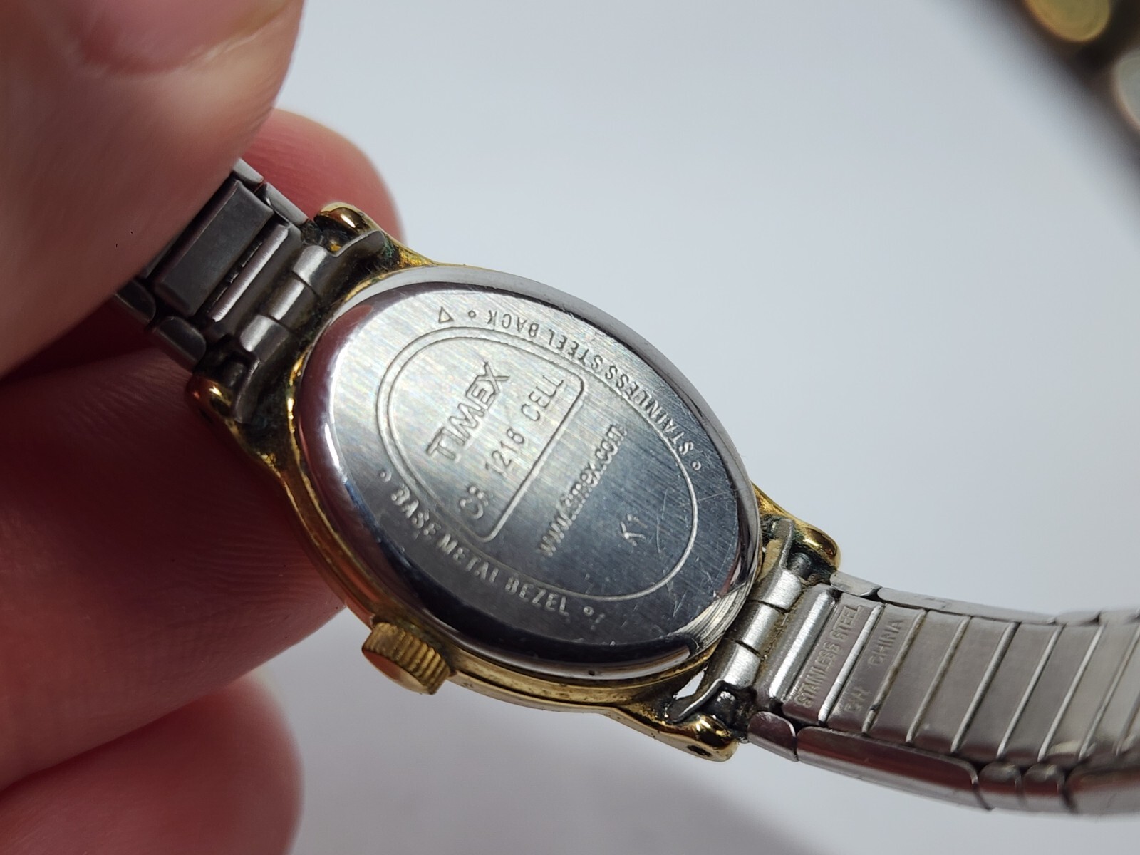 Vintage Timex Women’s Wrist Watch Gold & Silver Tone Quartz CR 2016 Cell Analog