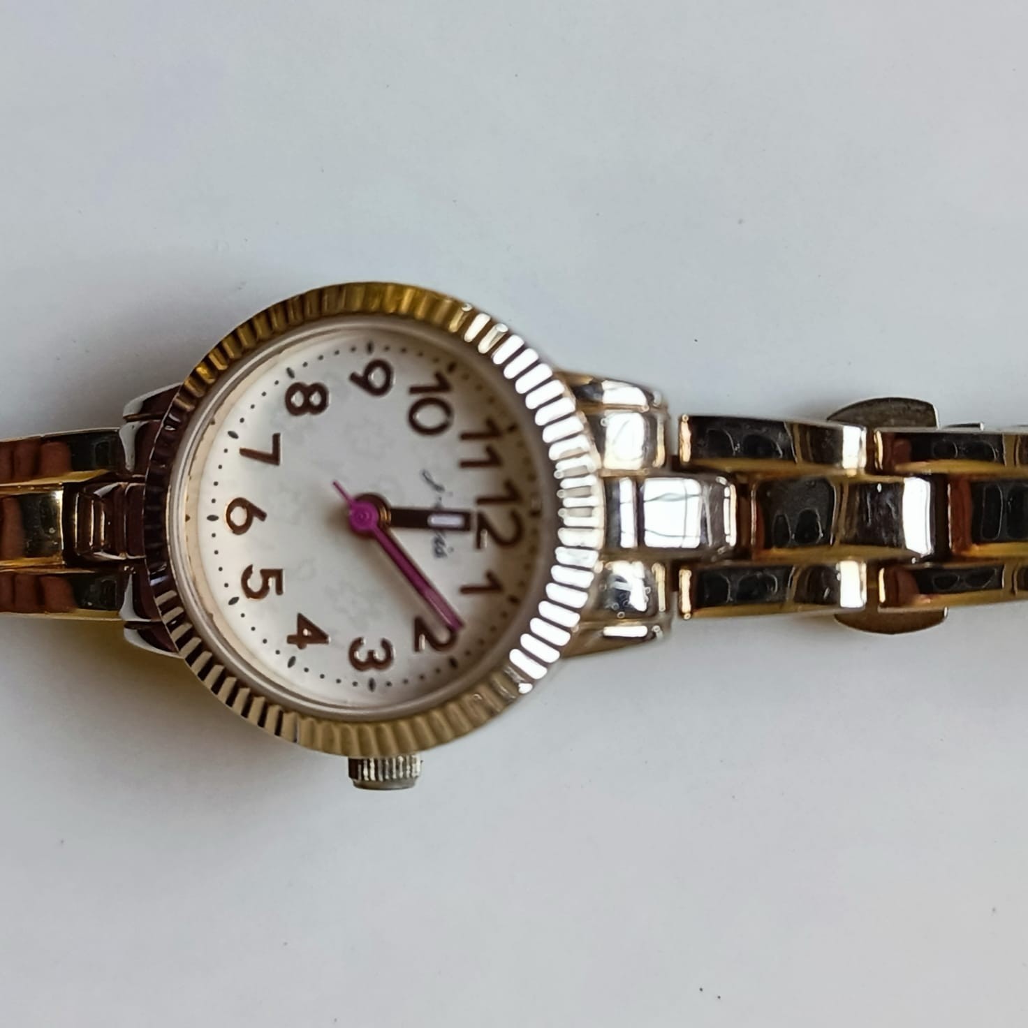 J-AXIS Sun Flame Women’s Watch BL 970 Two-Tone Gold Silver Band Japan Movt