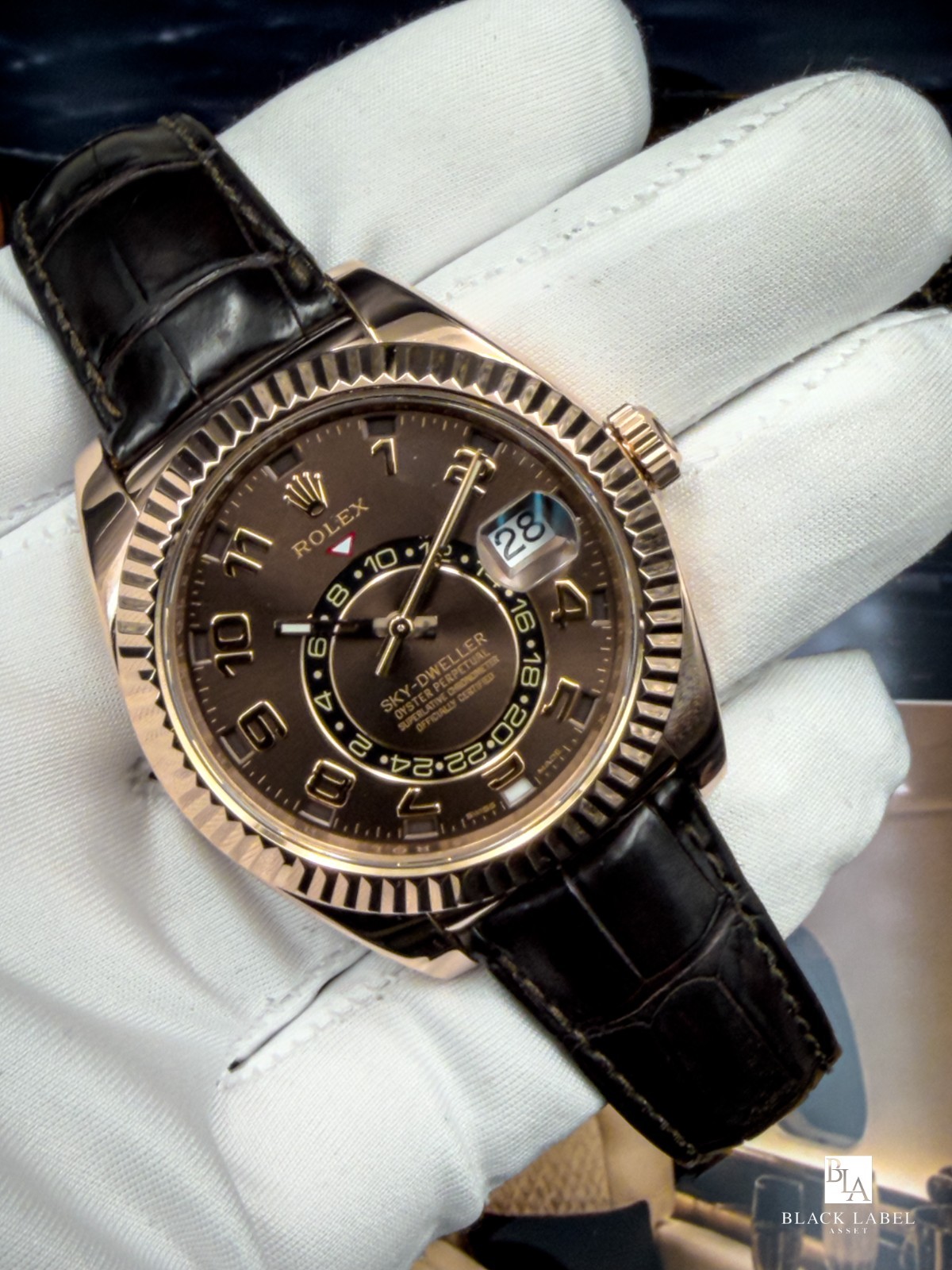 Rolex Sky-Dweller 326135 Everose Gold Chocolate Dial Leather Box