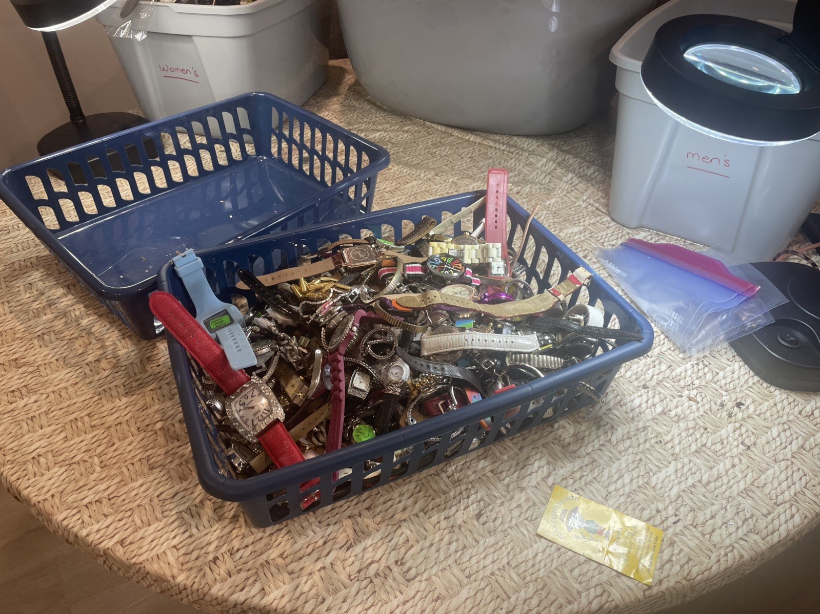 Lot of watches, parts, repair, art, some may only need a battery and/or a band