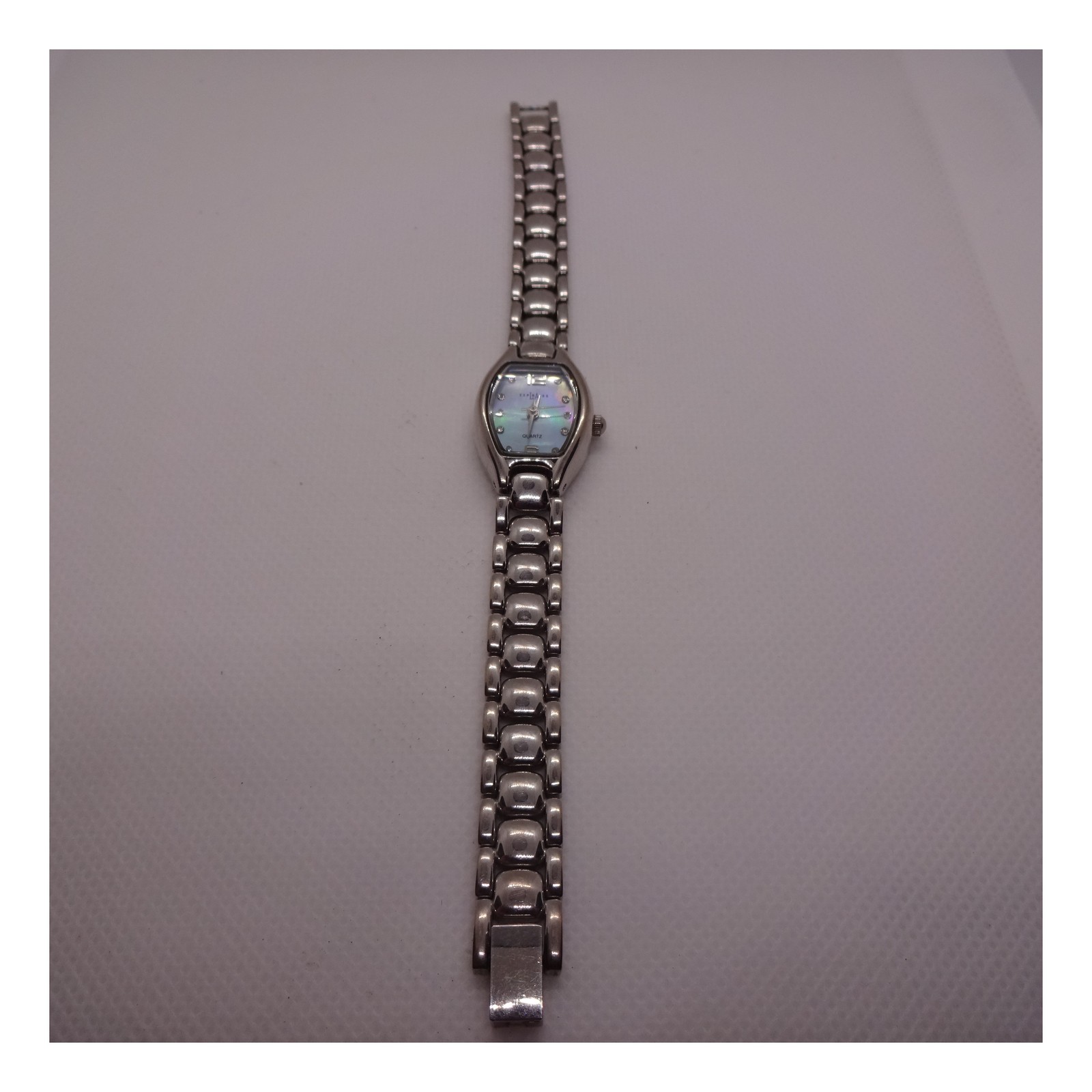 Express L.A. LAX1353 Women’s Quartz Watch Silver Tone Blue MOP Dial New Battery