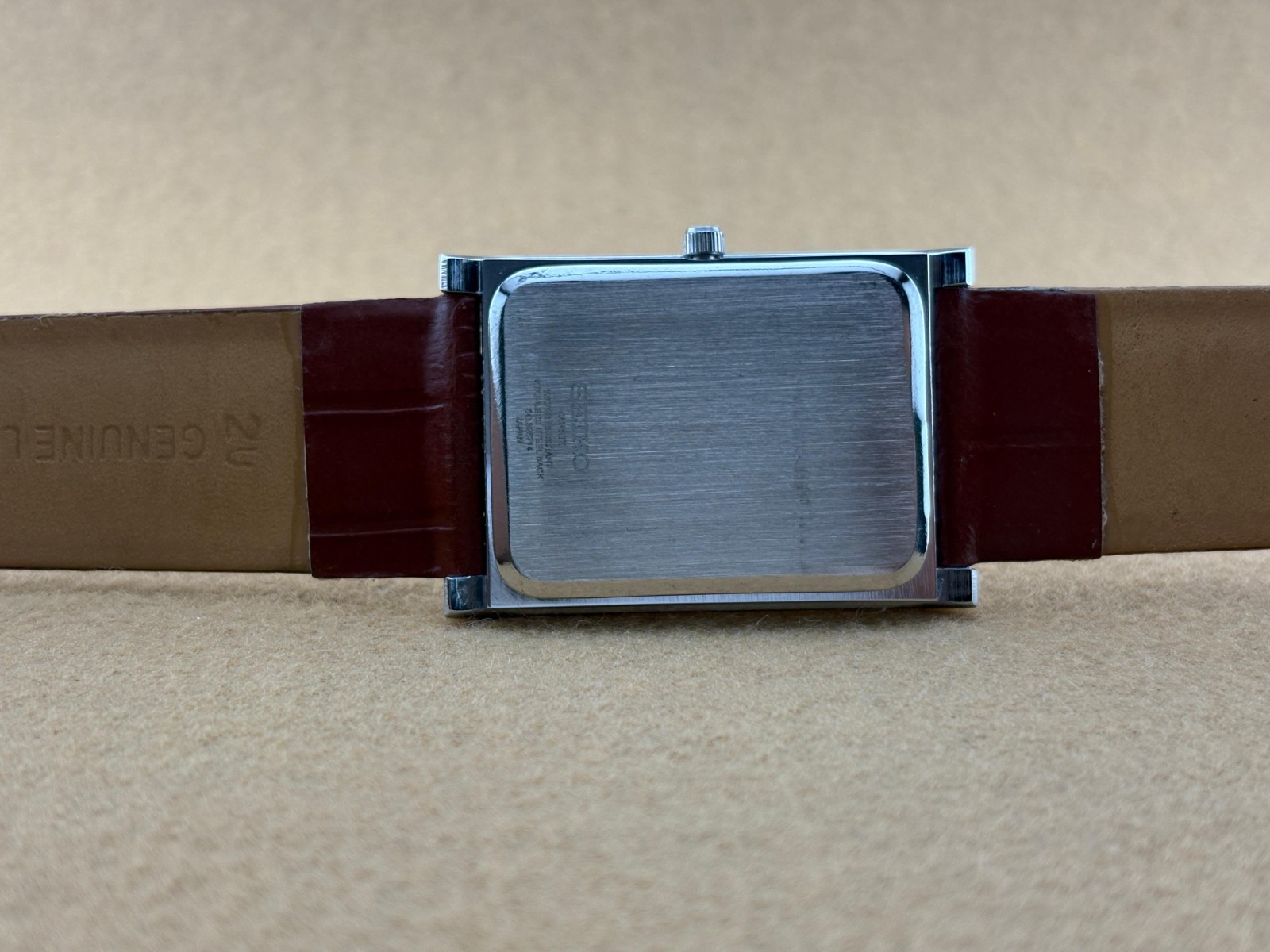 RARE BLUE SILVER Vintage Seiko Slim Quartz Men’s Wrist Watch