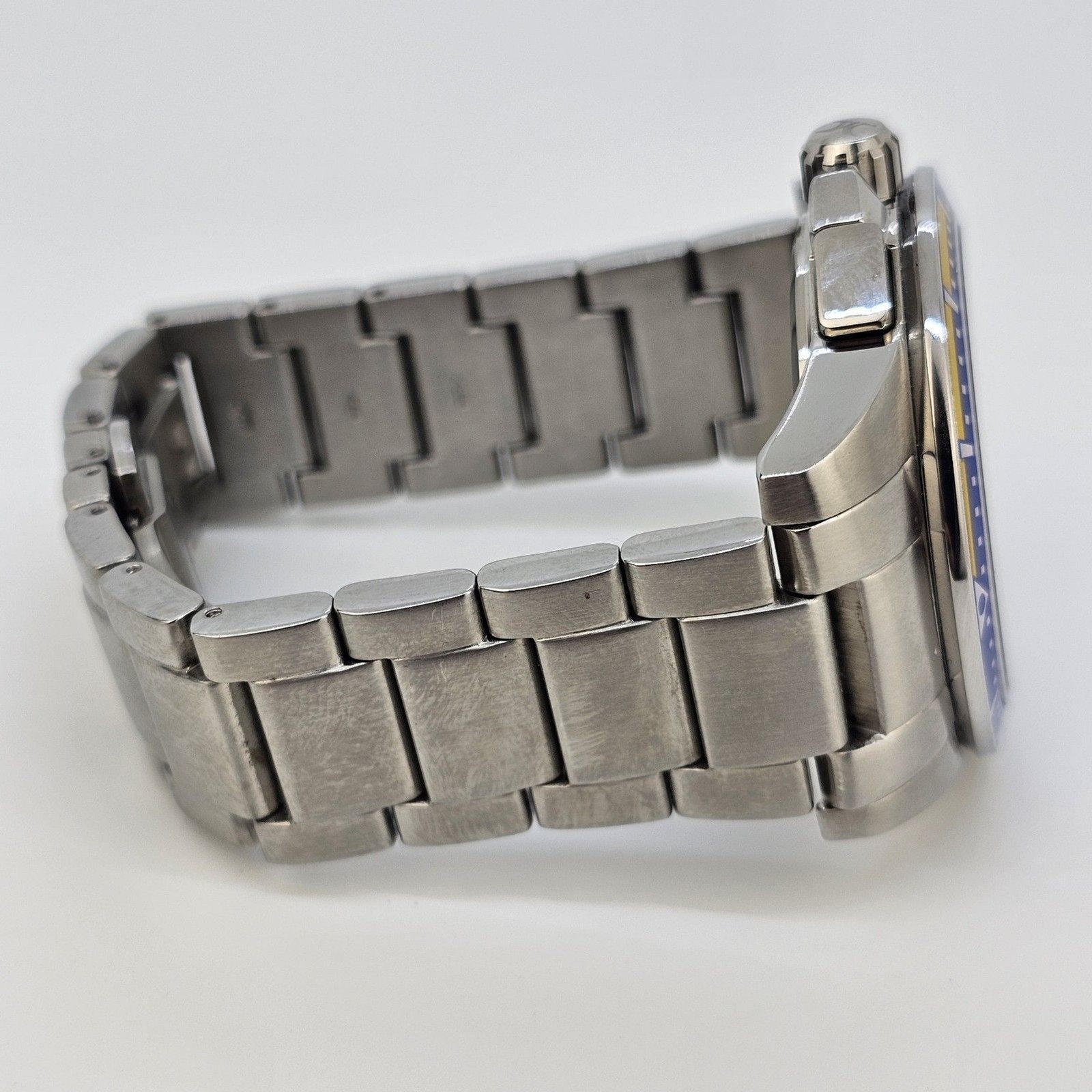Millage Men’s Watch 44MM Blue Dial Gray Bracelet Band 6.5″ Wrist New Battery