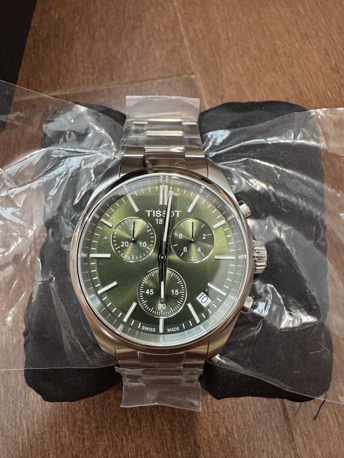 Tissot Chrono xl classic 45mm – Green w/ Silver Band