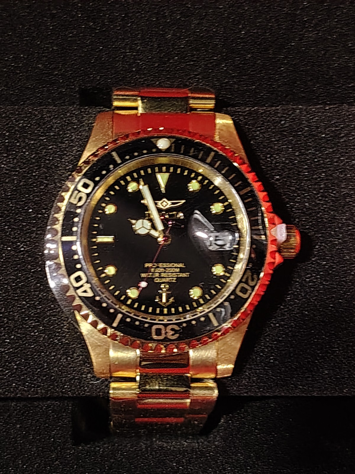 Invicta Ocean Voyage Men’s Stainless Steel Gold Watch 37.5mm