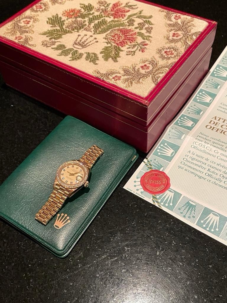 Rolex Vintage Datejust 26mm-18 K Yellow Gold Watch With Diamond