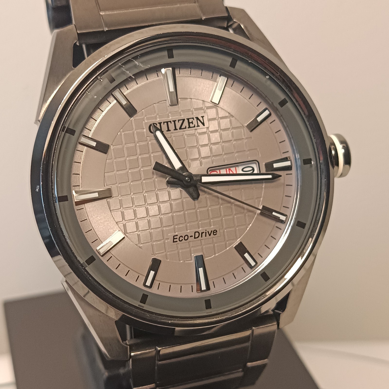 J800-S119251 CITIZEN ECO-DRIVE GRAY DIAL Gun/Black QUARTZ Men’s Watch Mint