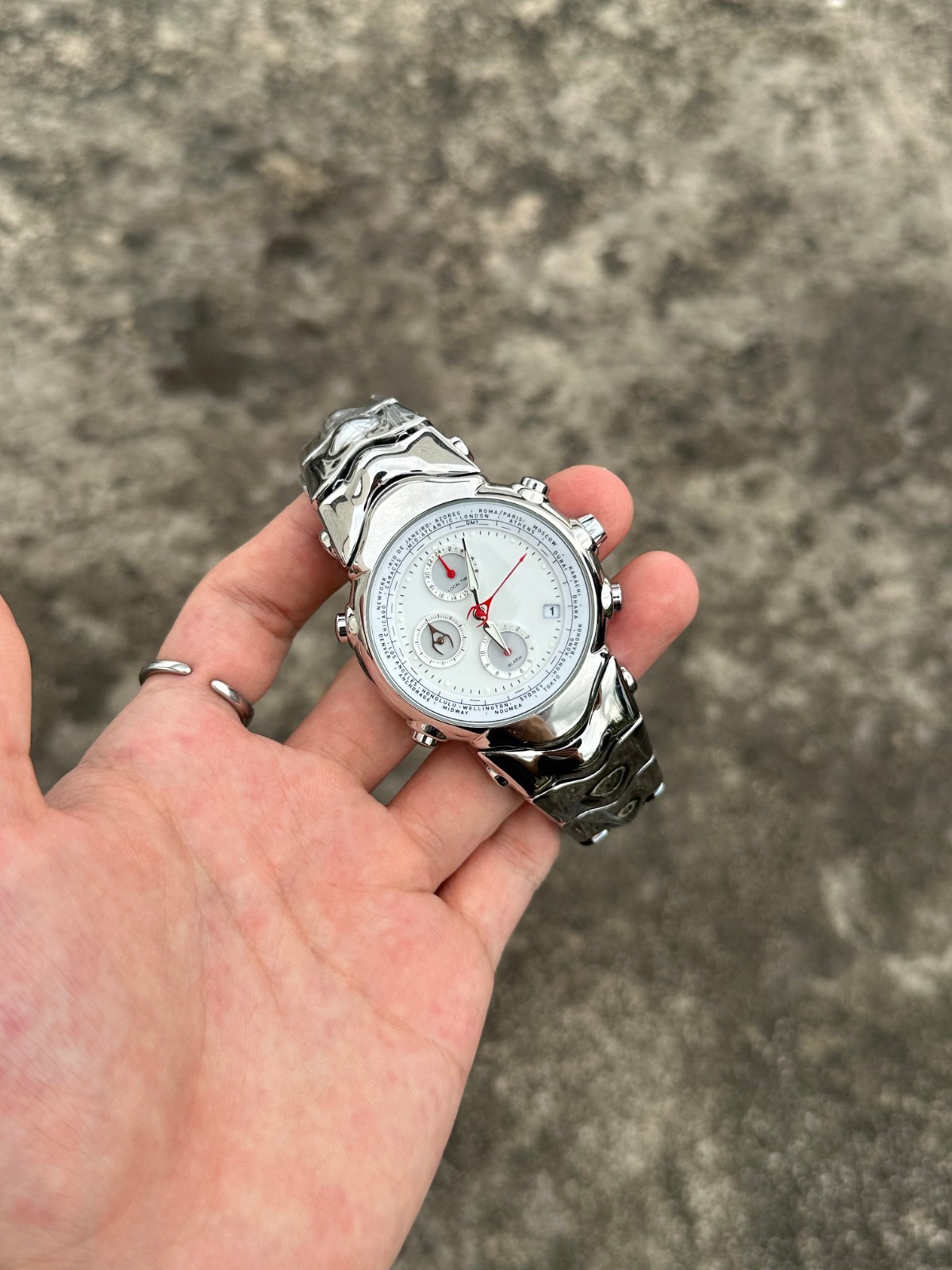 Judge Y2K Watch Men’s Watch Quartz Chronograph Futuristic Design