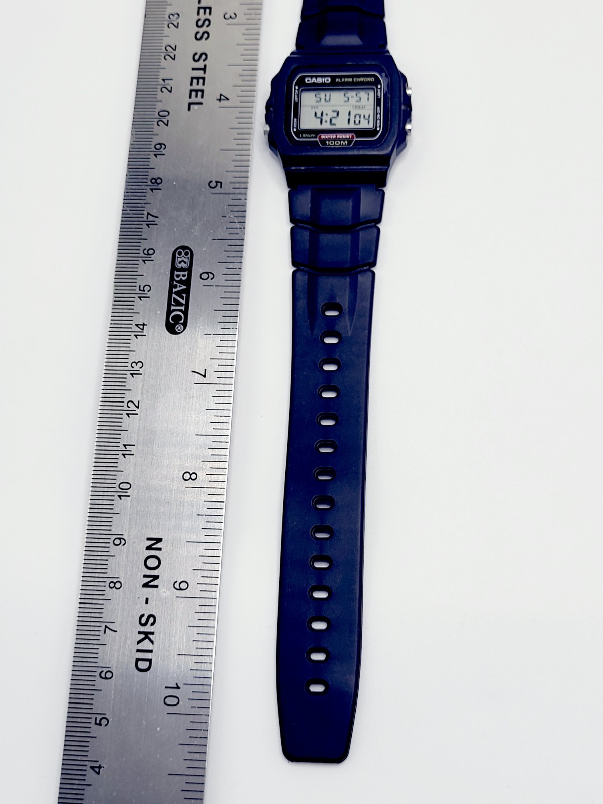 Casio 549 W-720 1980’s Quartz Alarm Chrono Digital Vintage Men’s Watch New Batt