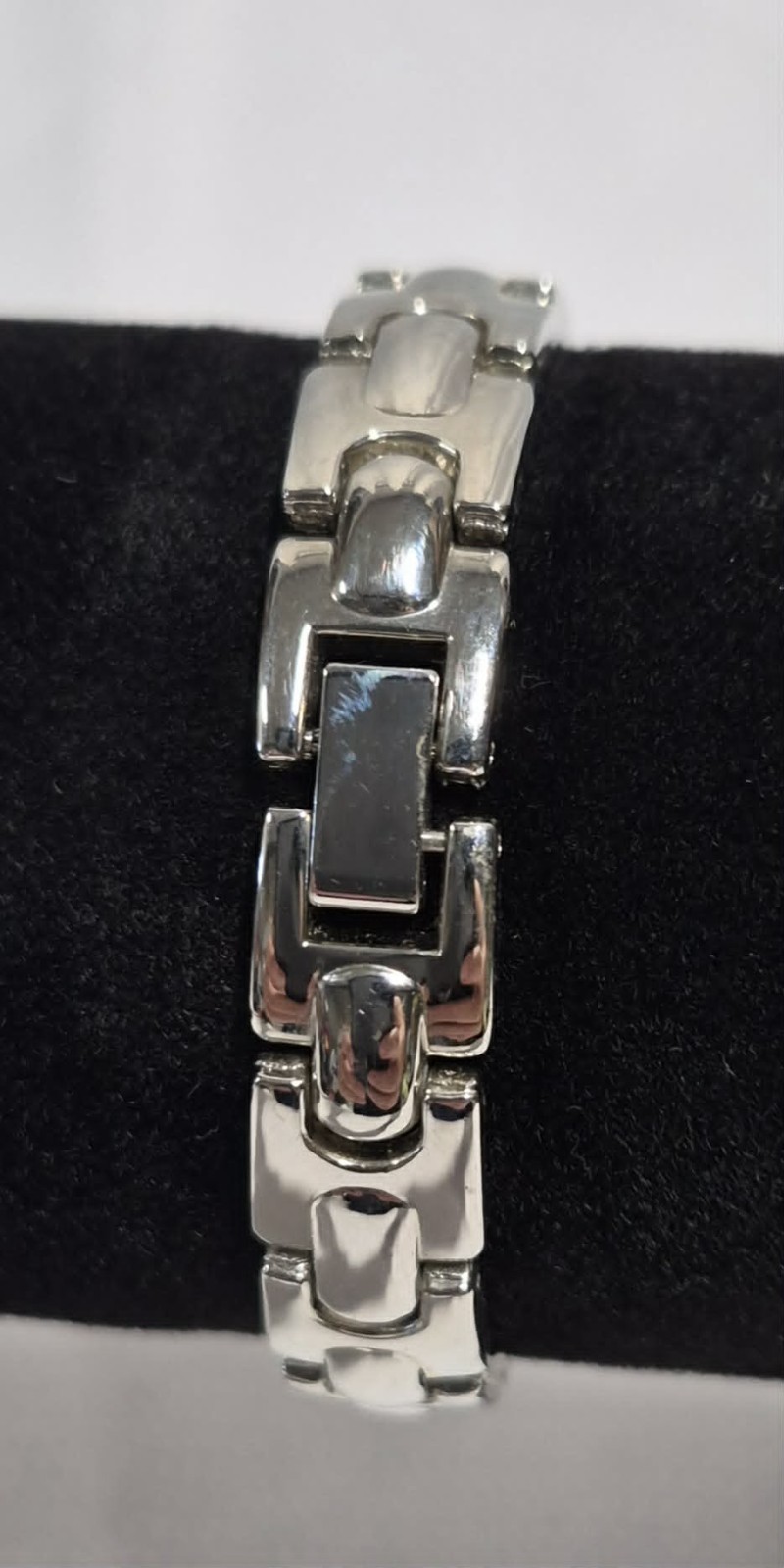 Advance Quartz Silver-Tone Stainless Steel Watch with Pink Face with Hearts