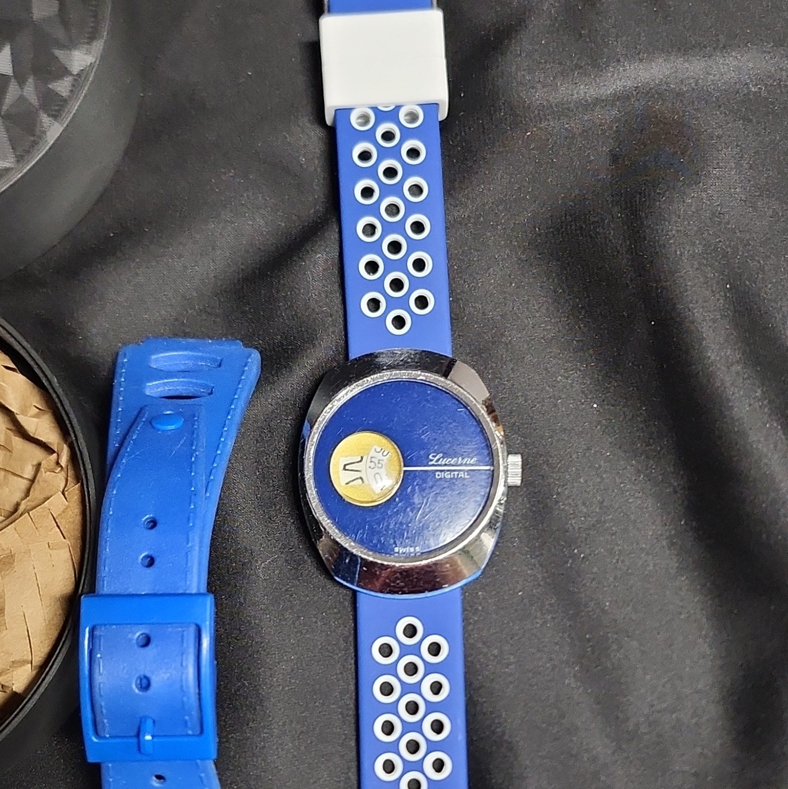 Lucerne Digital Quartz Vintage 34mm Stainless Silver Case Blue Dial + Strap