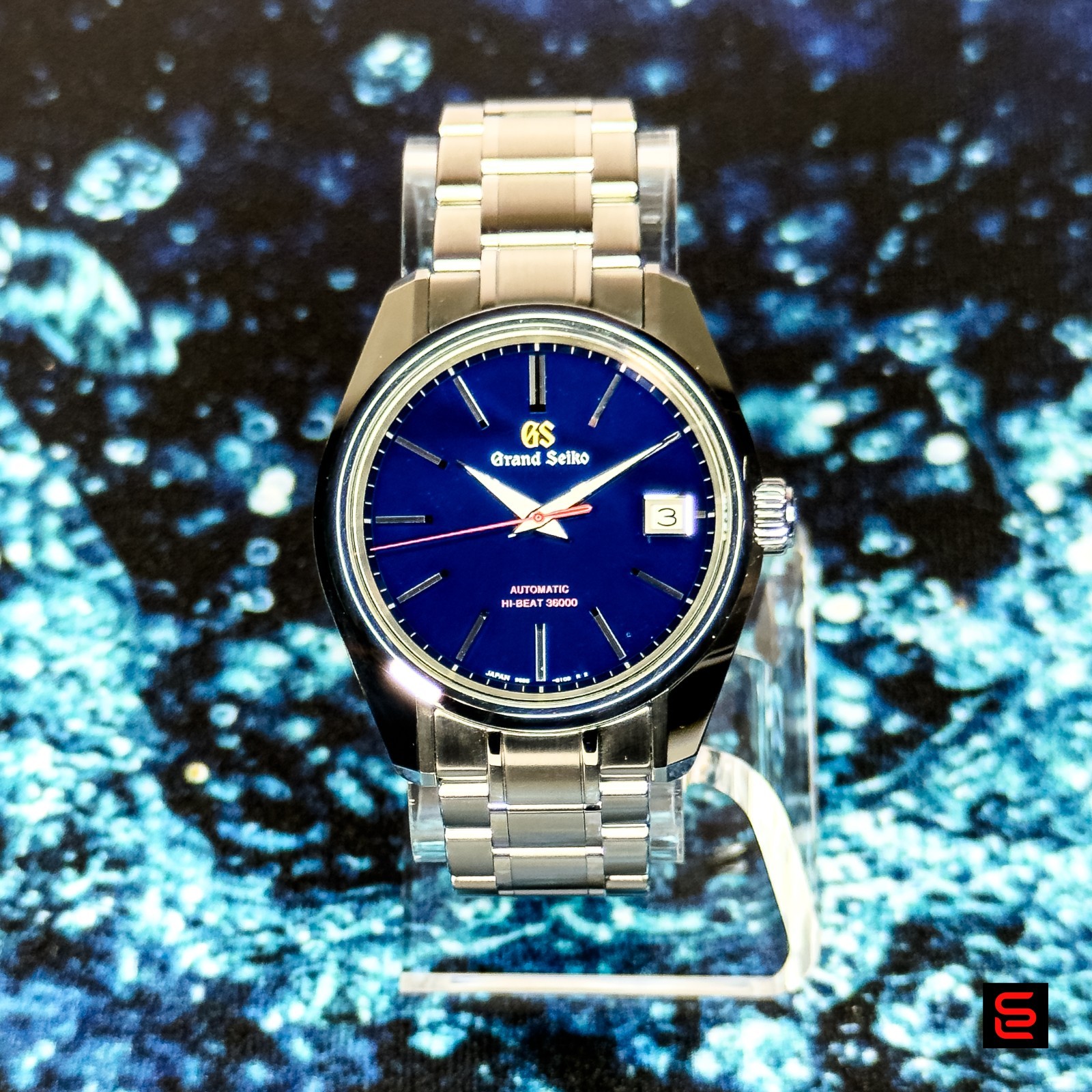 Grand Seiko SBGH281 ” Superman” 60th anniversay edition, Box and papers