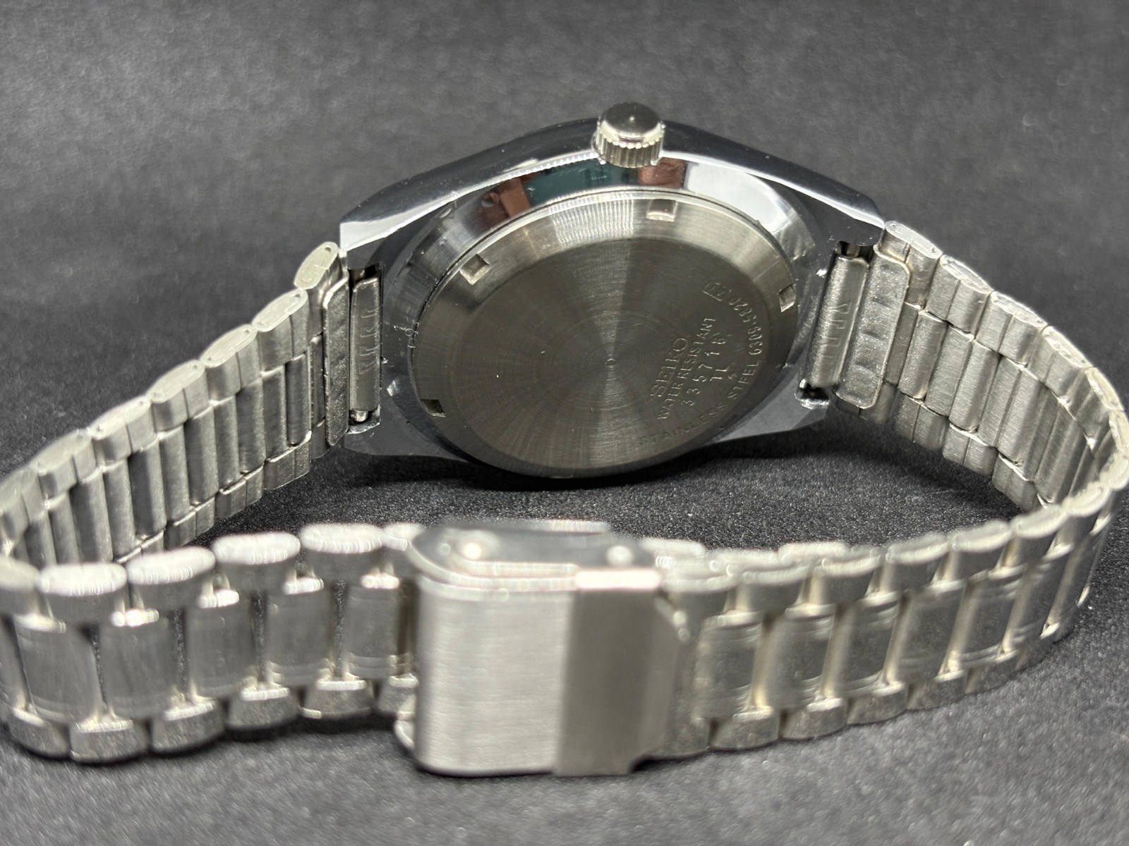 Vintage Seiko 5 Automatic Day/Date Japanese Men’s Wrist Watch