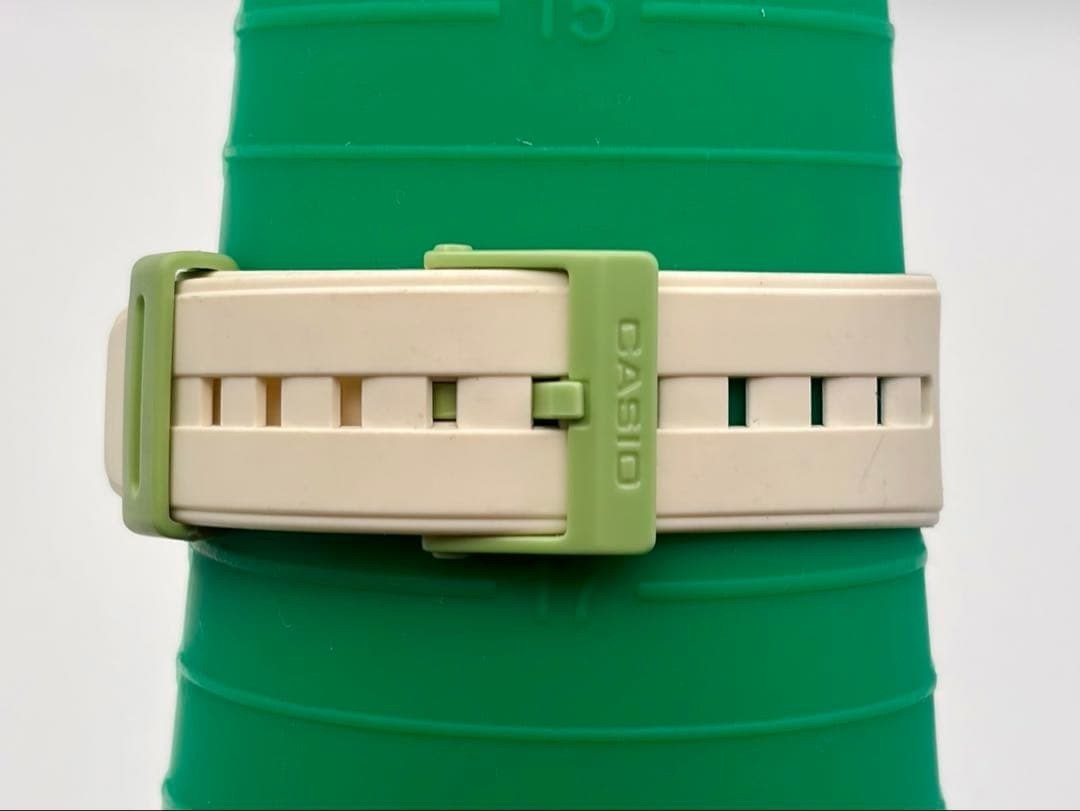 CASIO VDB-101JIM Toy Story Alien Touch Screen Databank Watch Disney Store Rare