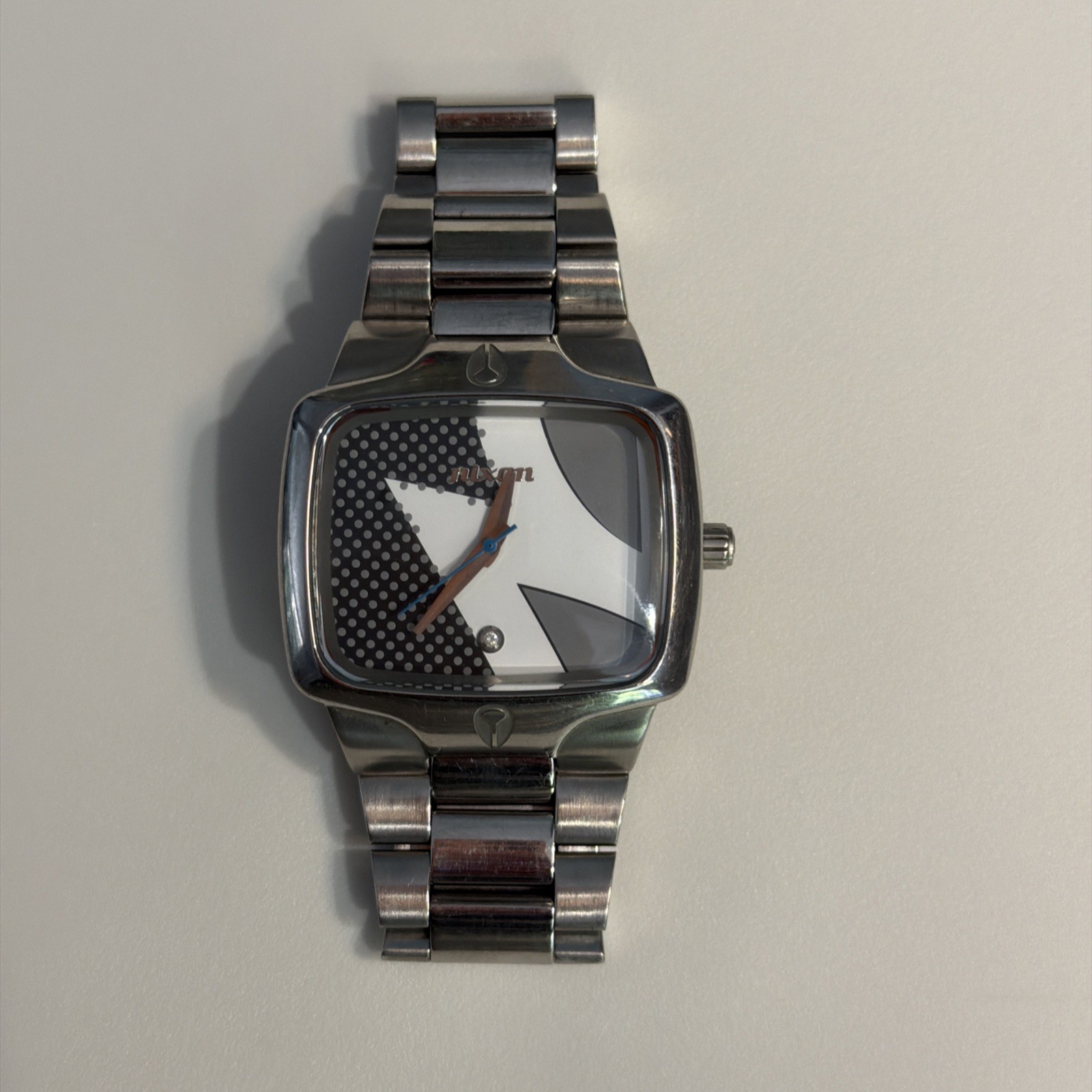Nixon PLAYER Limited SILVER Rare Yes It’s Real Wristwatch Working