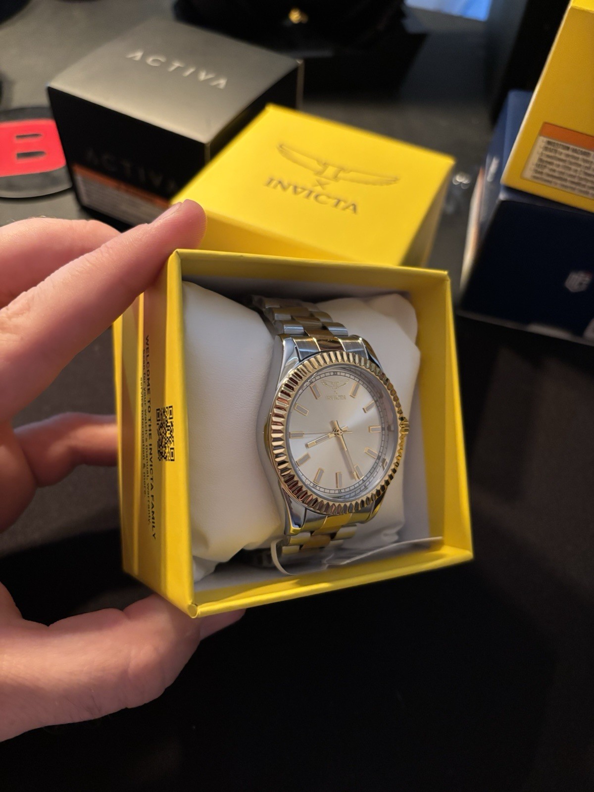 Invicta specialty 40mm gold , silver