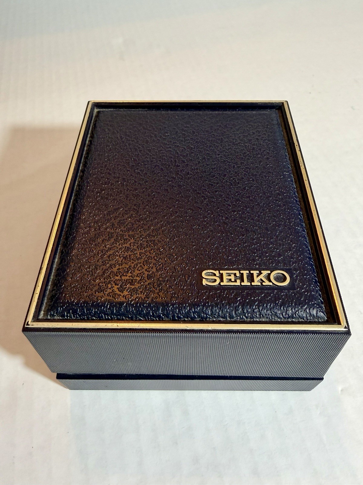 Seiko Quartz World Timer Alarm Date Gold Dial Gold Bracelet Watch – Full Set