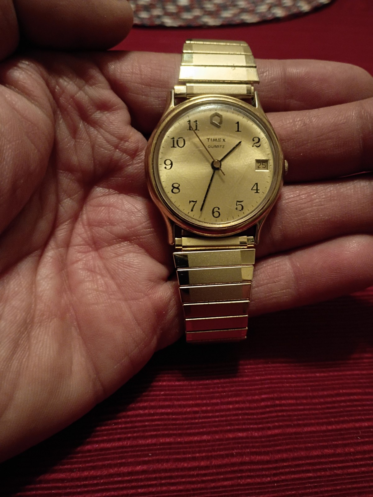 Timex Quartz Gold Tone Dress Watch Gold Dial Arabic Numerals Date – New battery