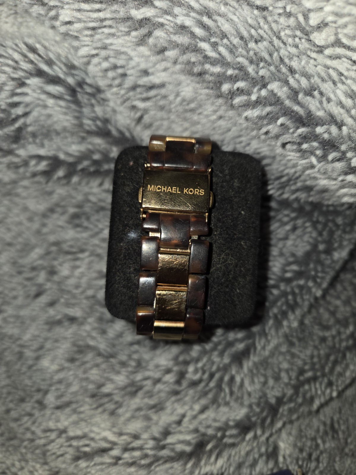 Michael Kors Women’s Analog Chronograph Date Resin Brown/Gold Bracelet Watch