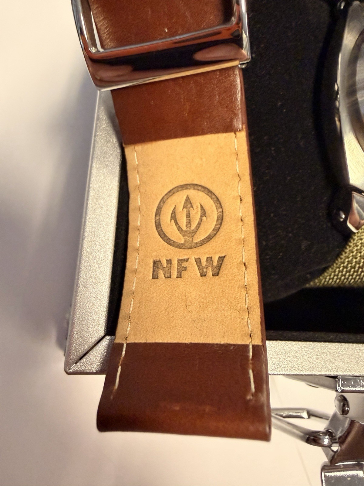 NFW Vector Watch 00605 Full Set Mint With Extra Strap And Deployant Clasp
