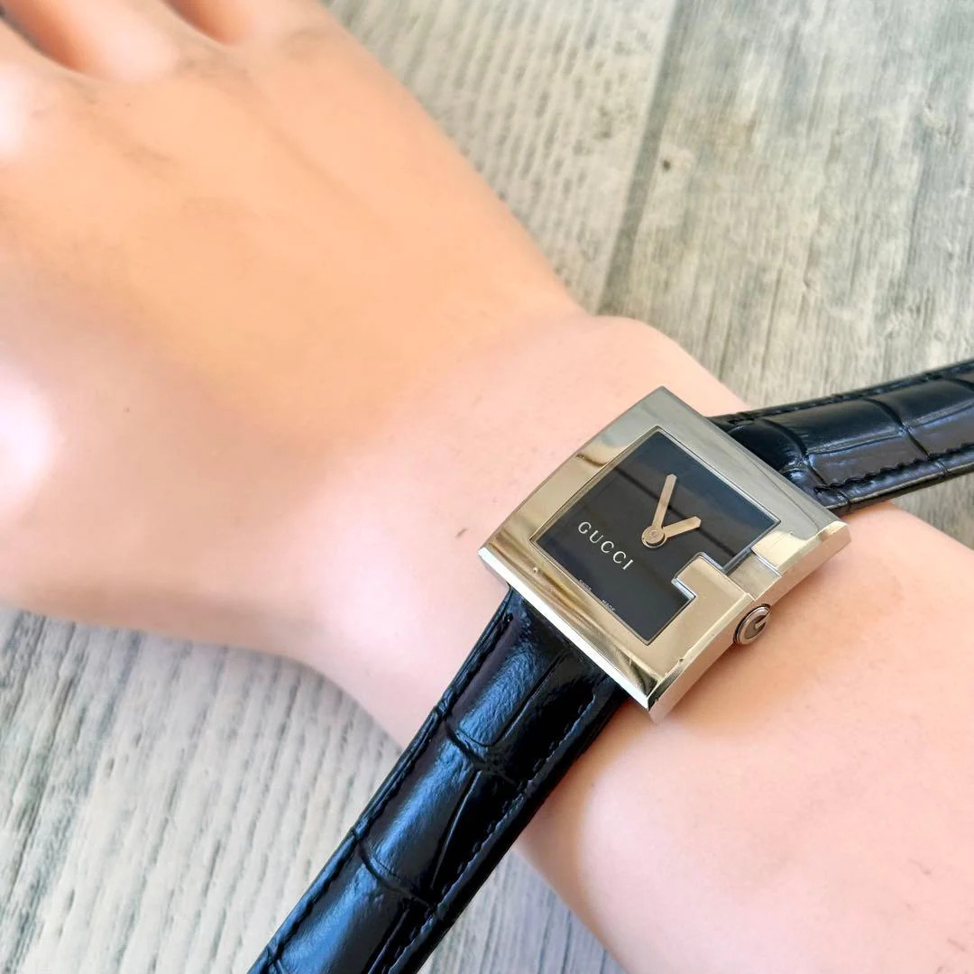 GUCCI 108 G-Frame Square 28mm Quartz Stainless Black Silver Ladies Watch