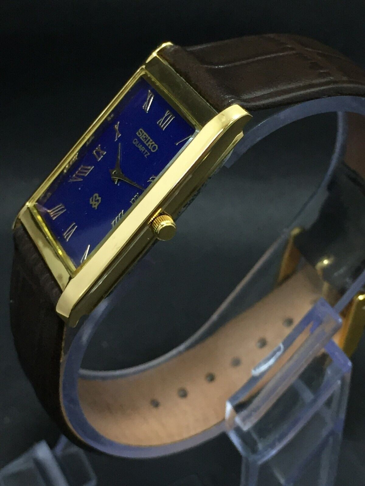 Vintage Seiko Slim Quartz Blue Face Rectangle Japanese 26MM Case Mens Watch S05