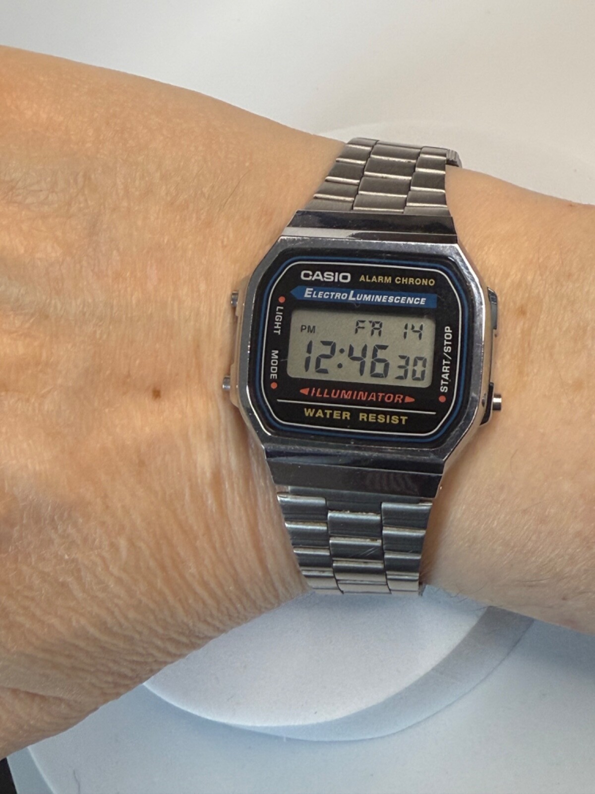 Vintage Casio Alarm Chrono Electro Luminescence Digital Wristwatch