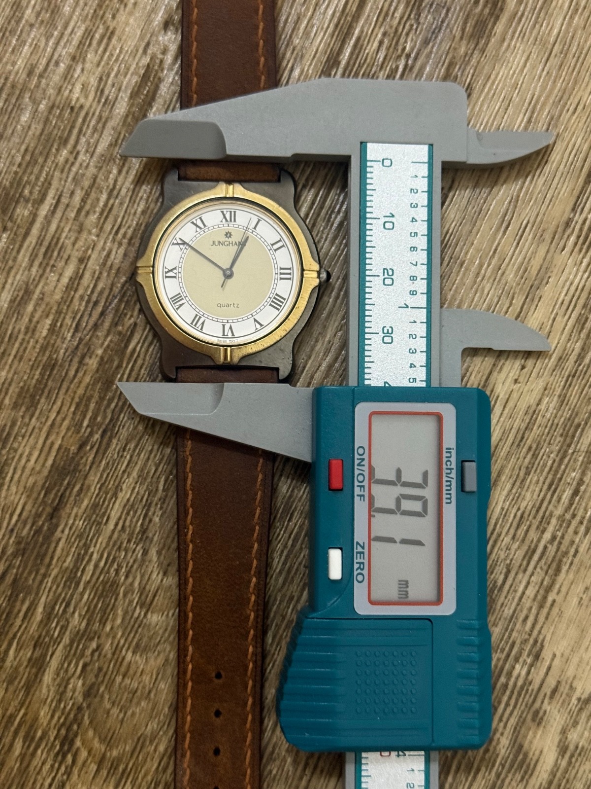 Vintage Junghans Quartz Two-Tone Roman Dial Men’s Watch 34.8mm New Leather Strap
