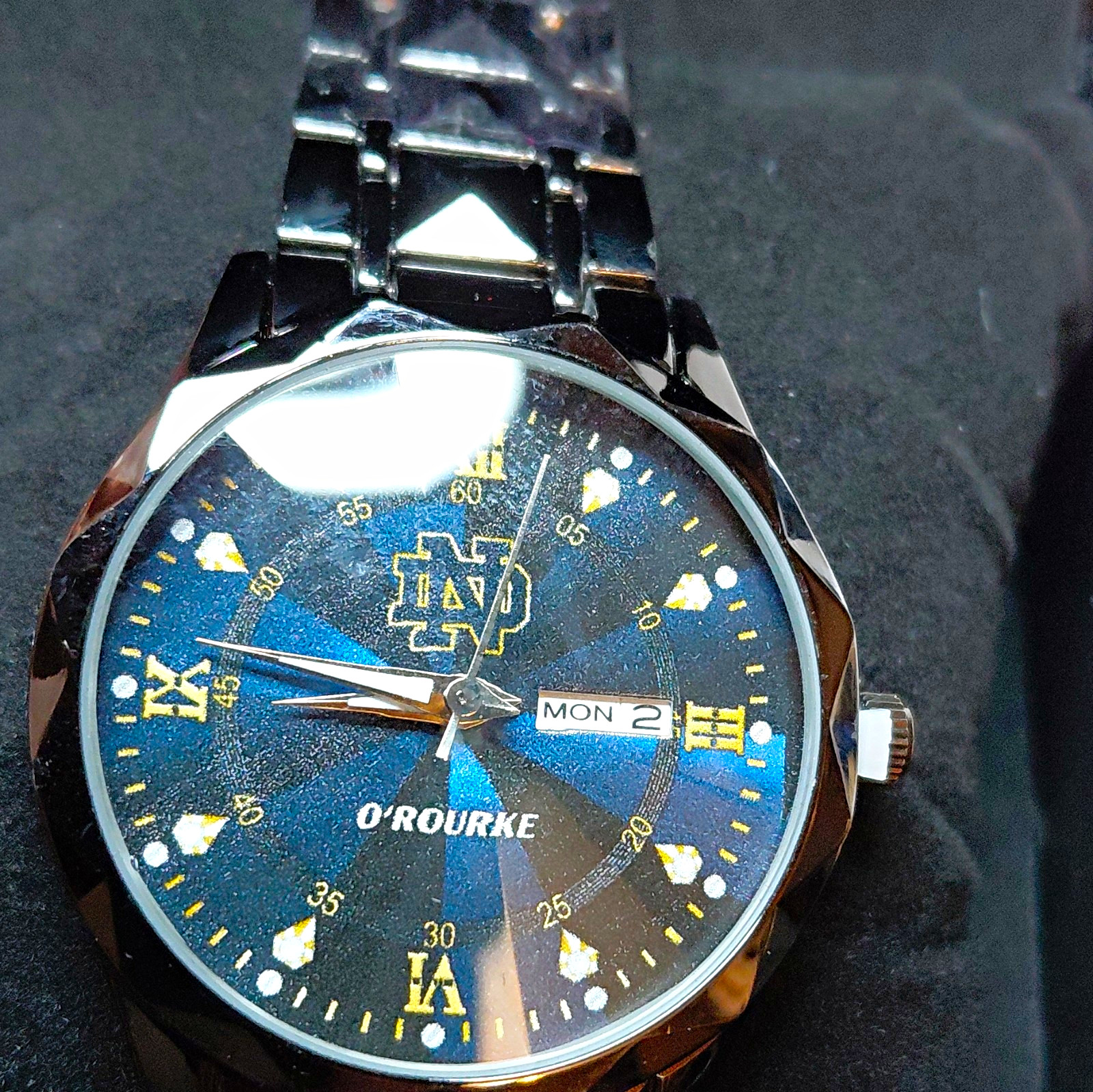 O’Rourke Quartz Analog Watch, Day/Date, Blue Dial, Black Metal Bracelet, Box