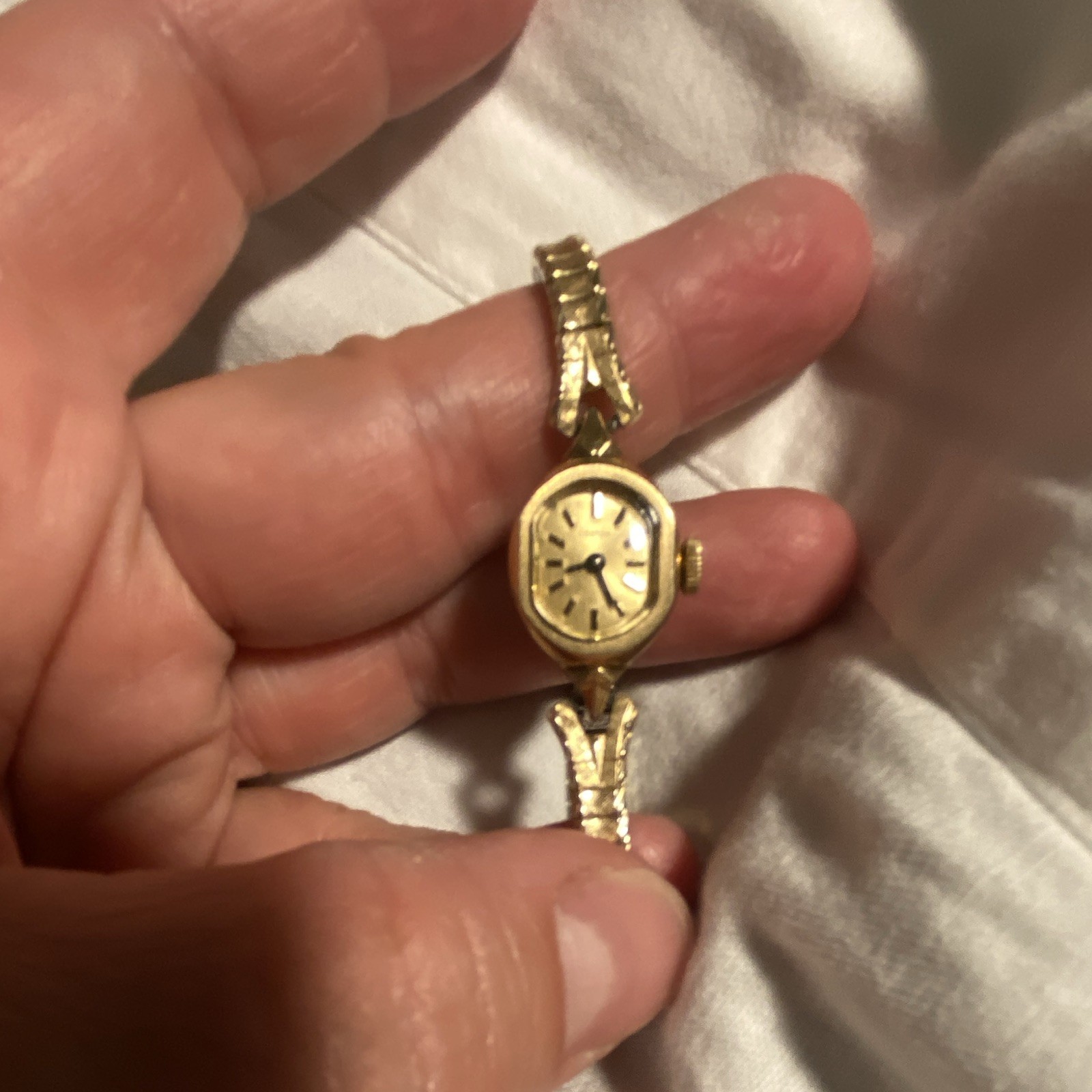 Croton Women’s Gold Tone Oval Analog Bracelet Watch 17 jewel