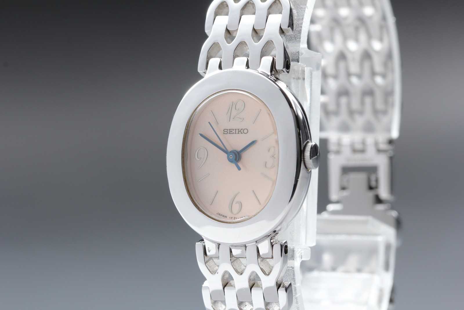 [Exc+5] Seiko 1F21-5E00 Pink Dial Oval Qz Women’s Watch From JAPAN