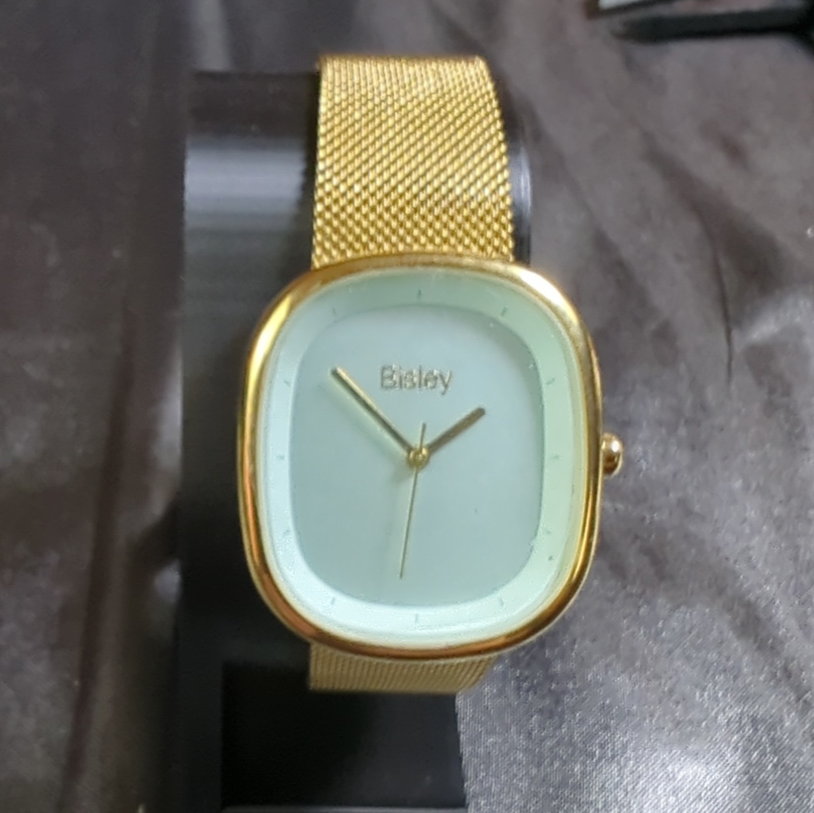 Bisley Quartz Analog Wristwatch Gold Stainless Mesh Band White Dial Cushion