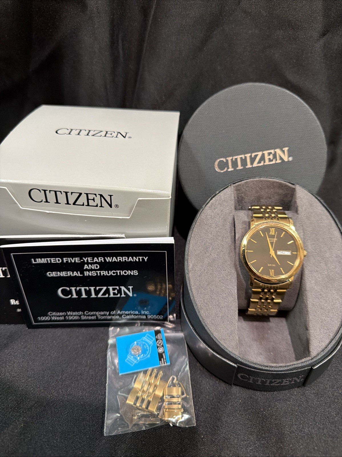 2013 Citizen Quartz Men’s Watch Gold Tone WR50 Black Dial- Day/date New Battery