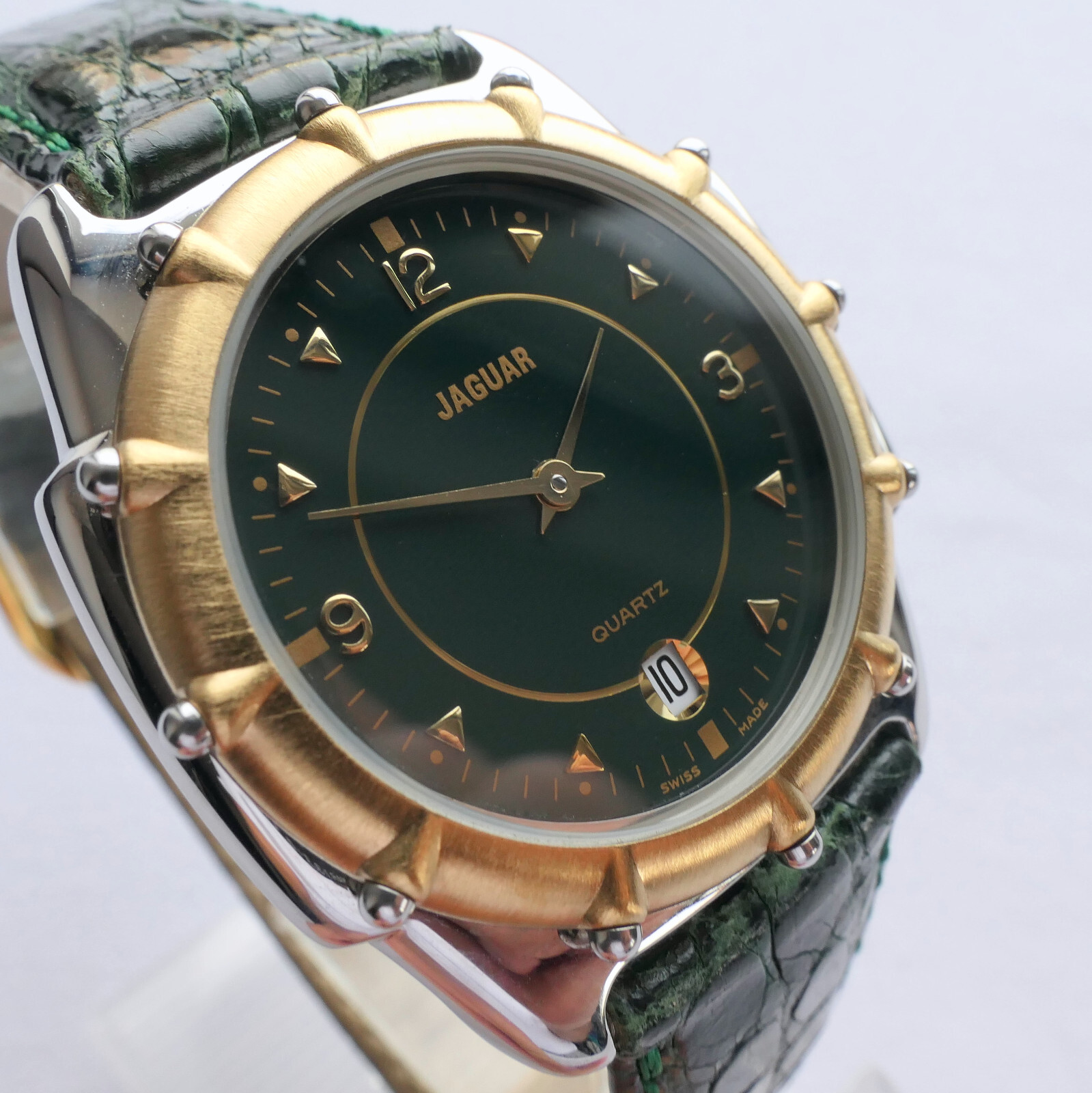 Jaguar Classic Coupe Car Accessory British Racing Green Swiss Made Luxury Watch