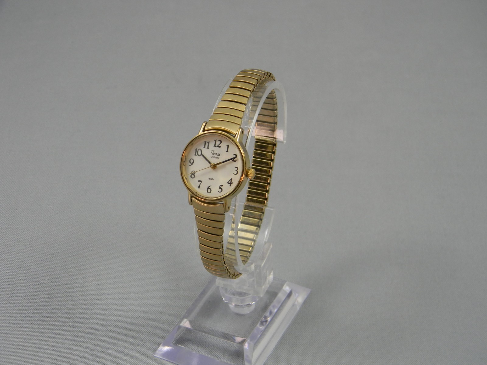 Timex Watch Women Easy Reader 23mm Gold Tone Stretch Band New Battery 6.25+