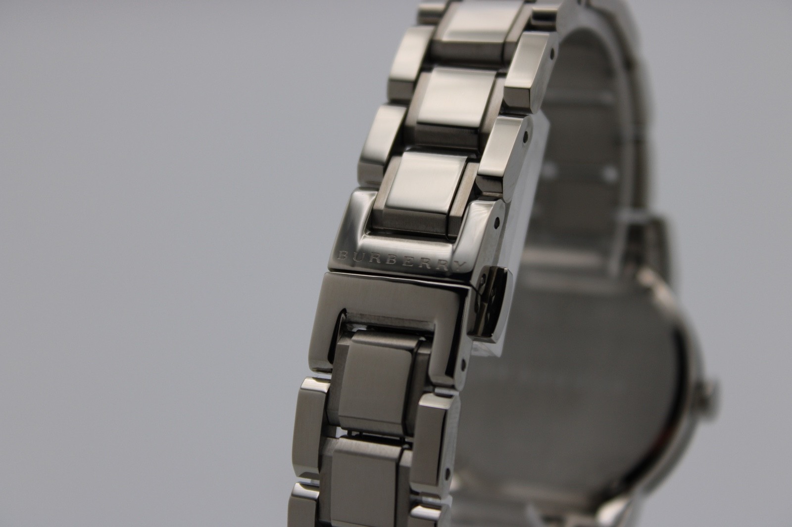 Burberry The City BU9229 Stainless Steel 26 mm Women’s Watch